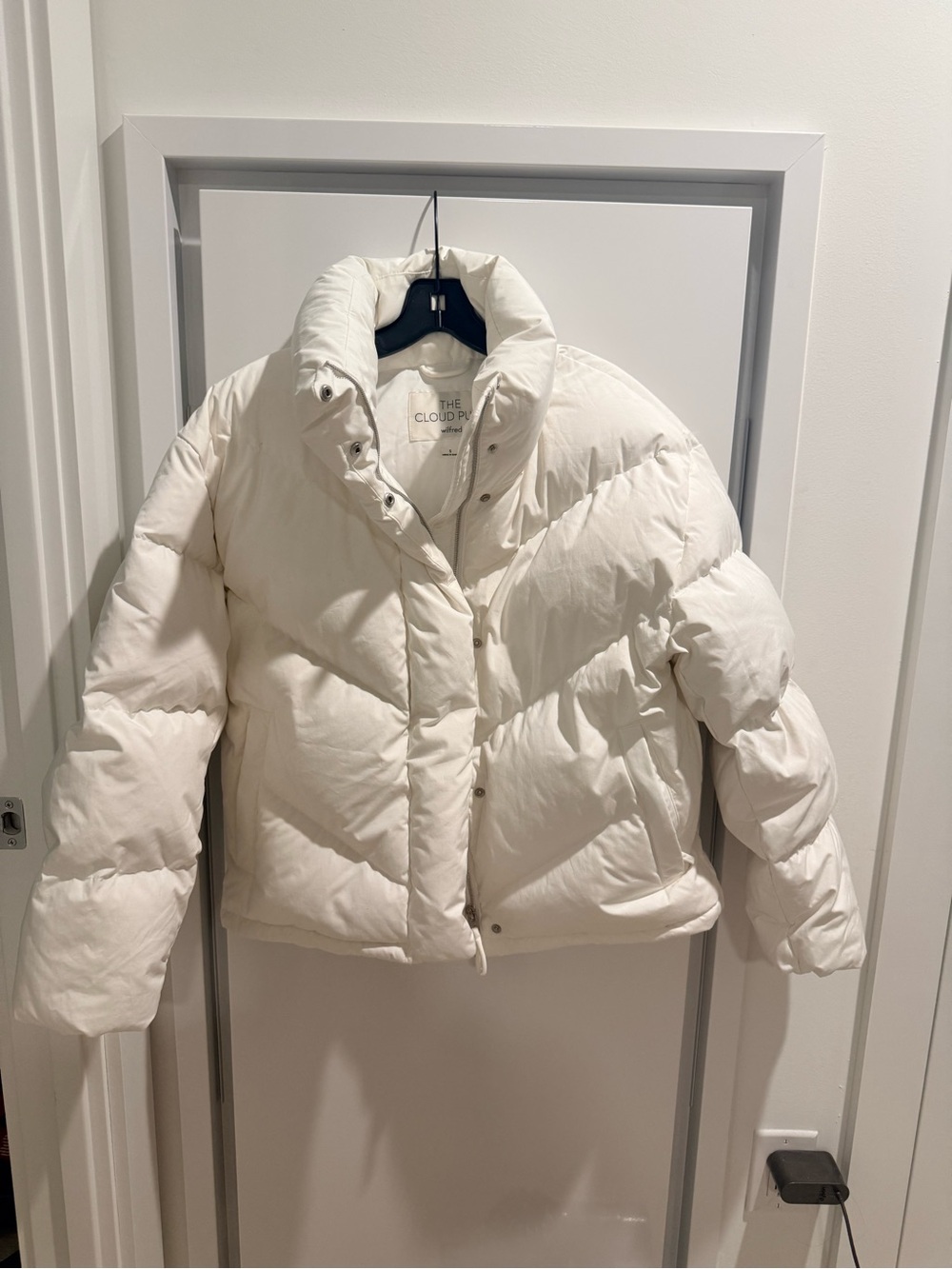 Wilfred White Cropped Puffer Jacket